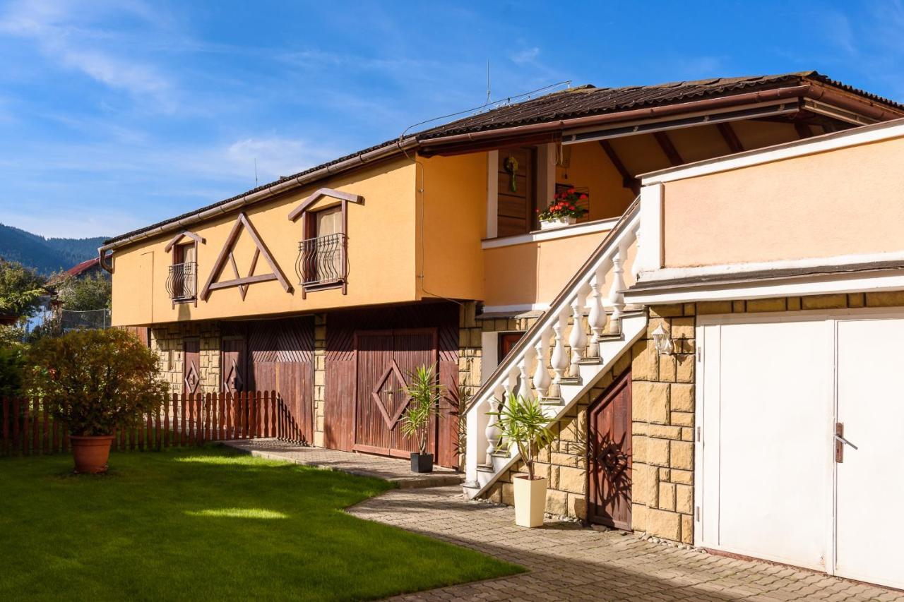 Chatka Elegant Bešeňová Exterior foto